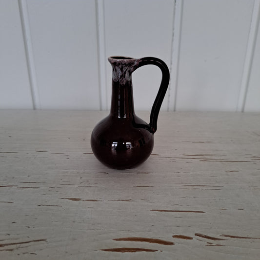 Kupittaan savi, pieni maljakko/kannu