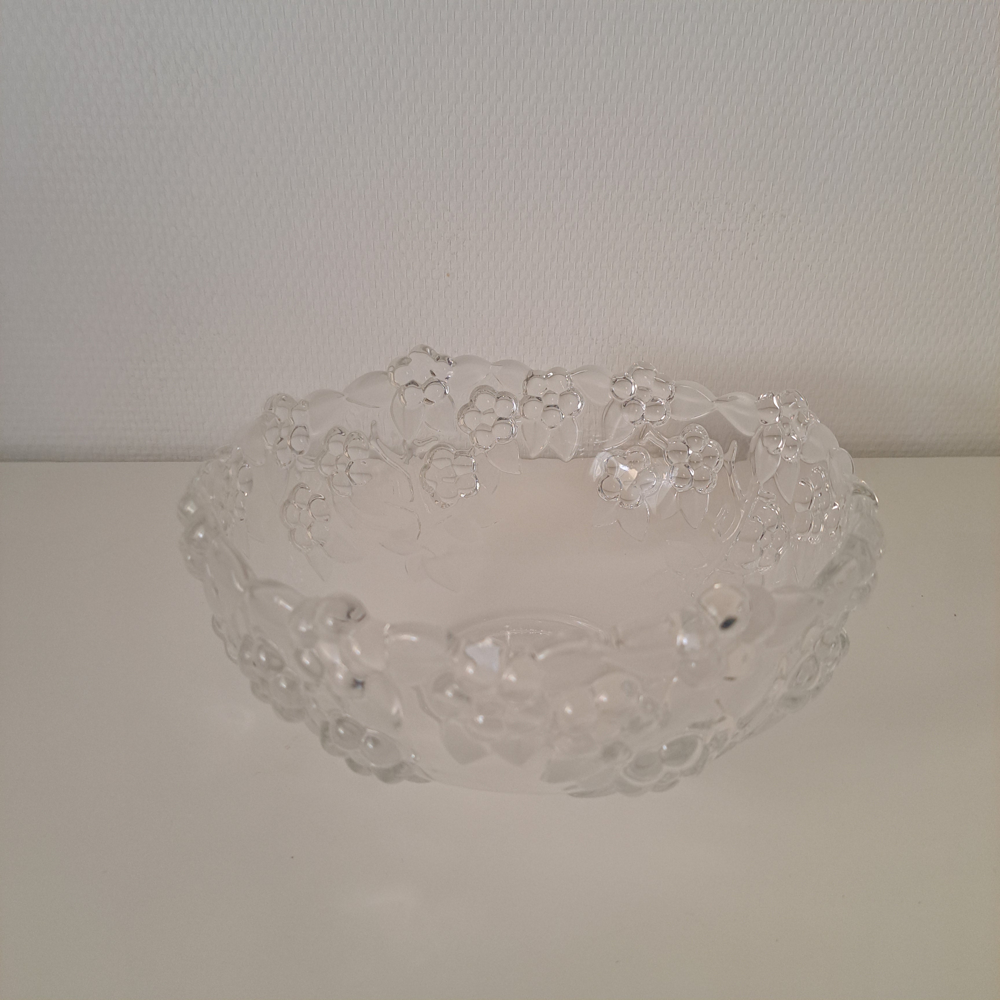 Mikasa Walther Glass, Carmen kulho, L