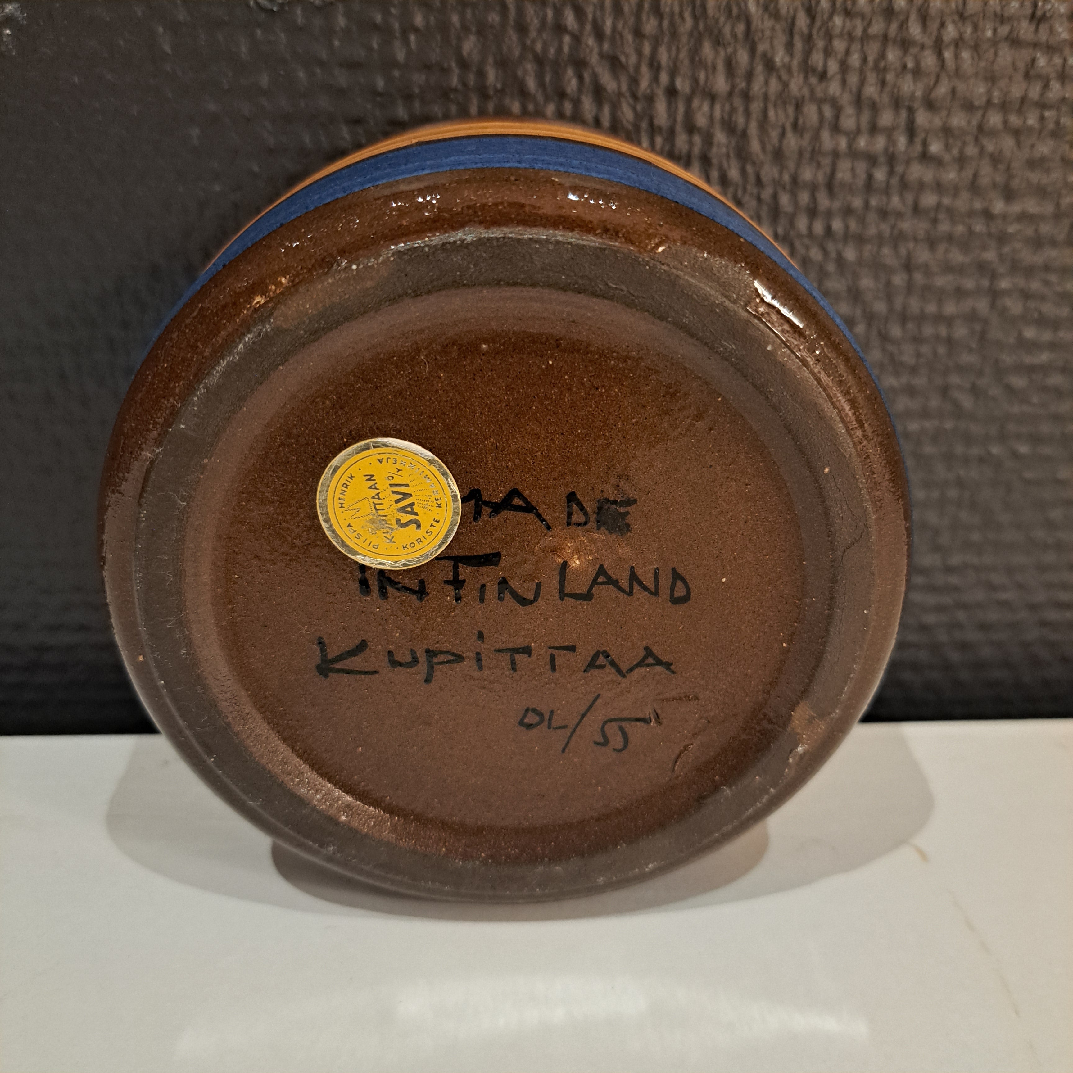 Kupittaan clay, jar with lid, striped