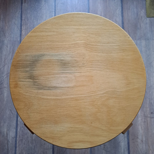 Artek Aalto jakkara E60