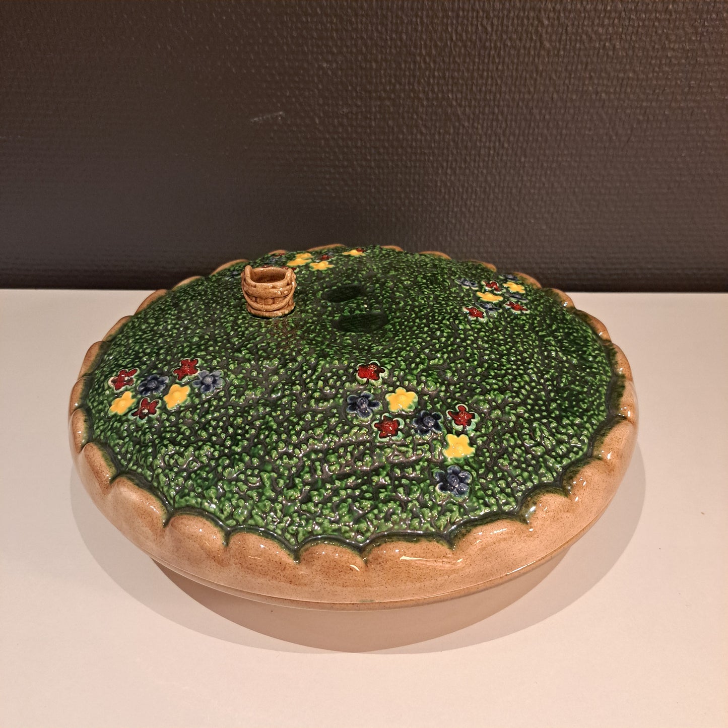 Piirakkavuoka, kannellinen, L