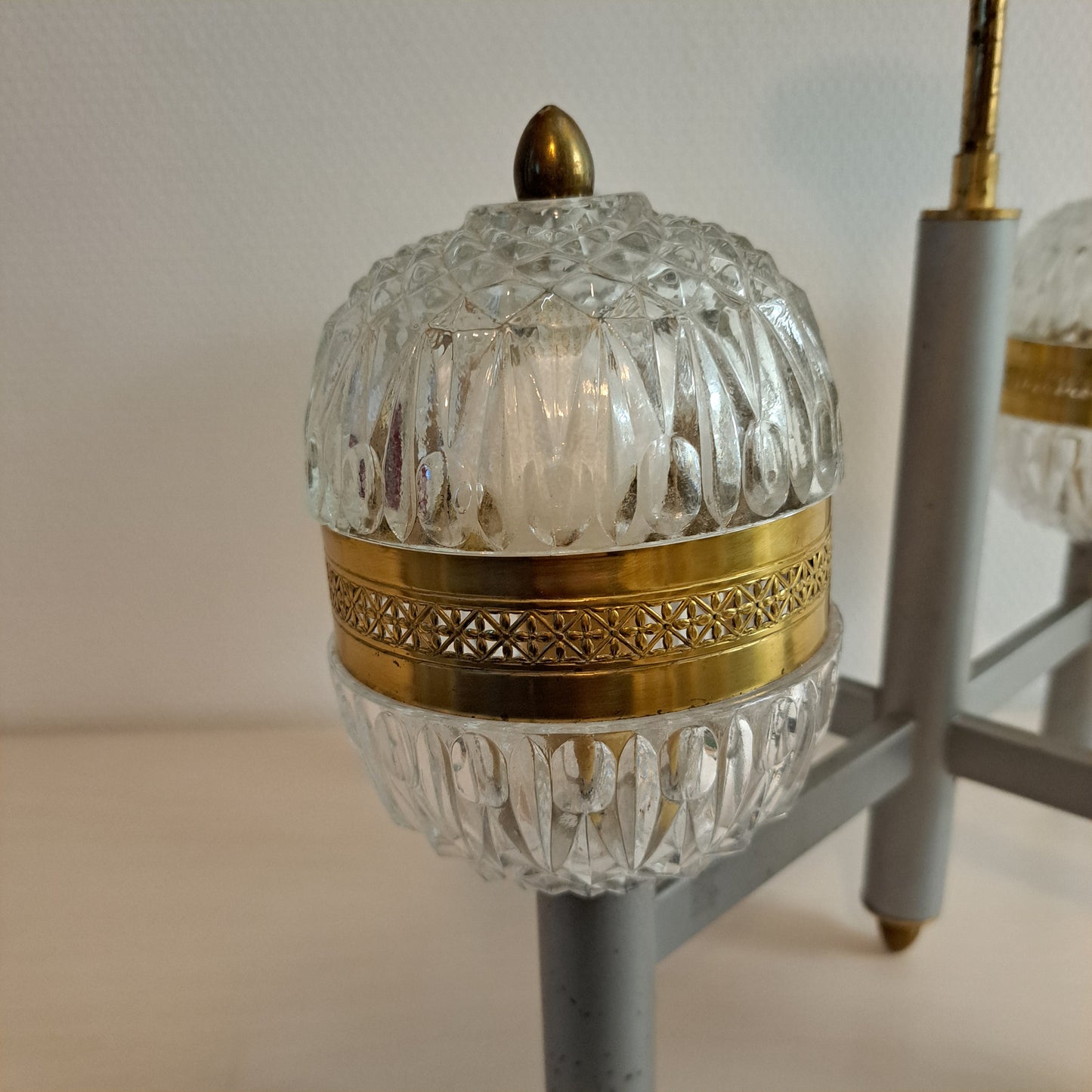 Aris, 4-haarainen kattokruunu