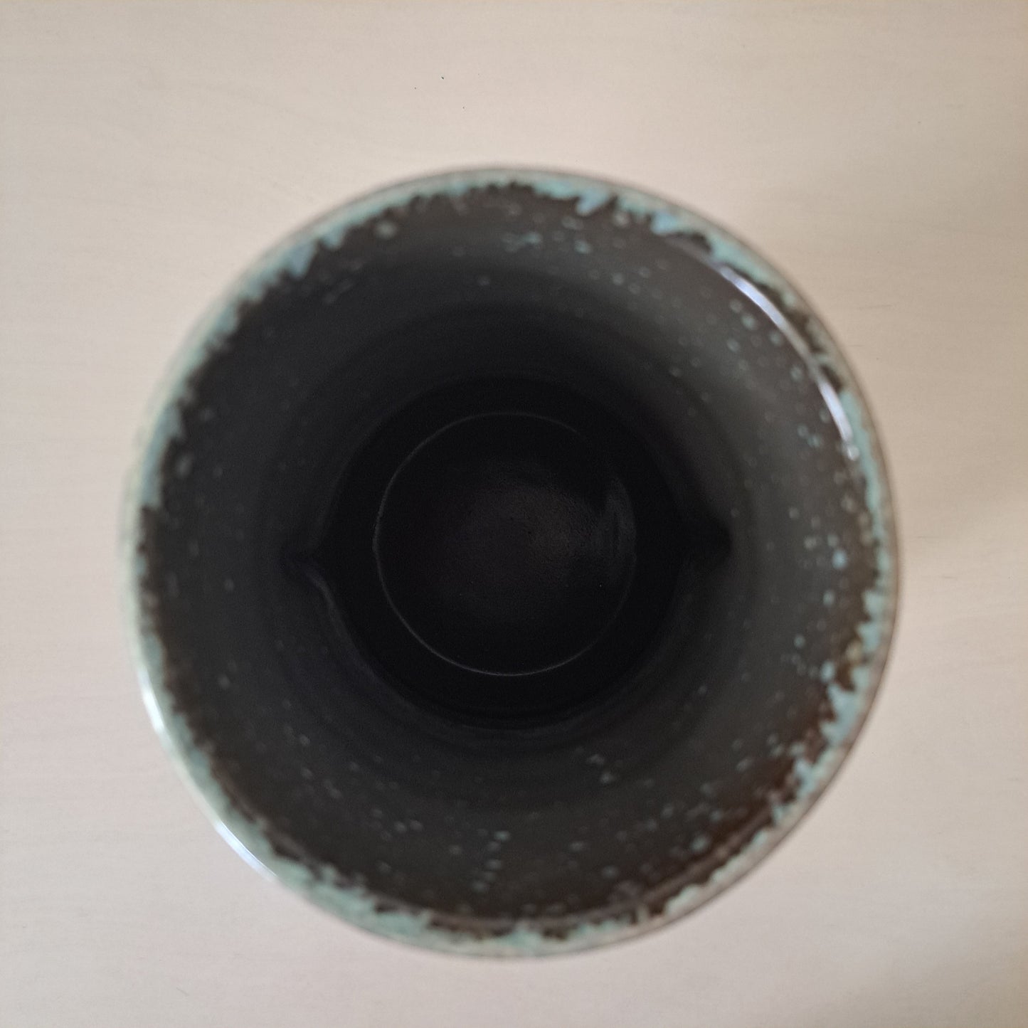 Strehla Keramik, maljakko, raidallinen