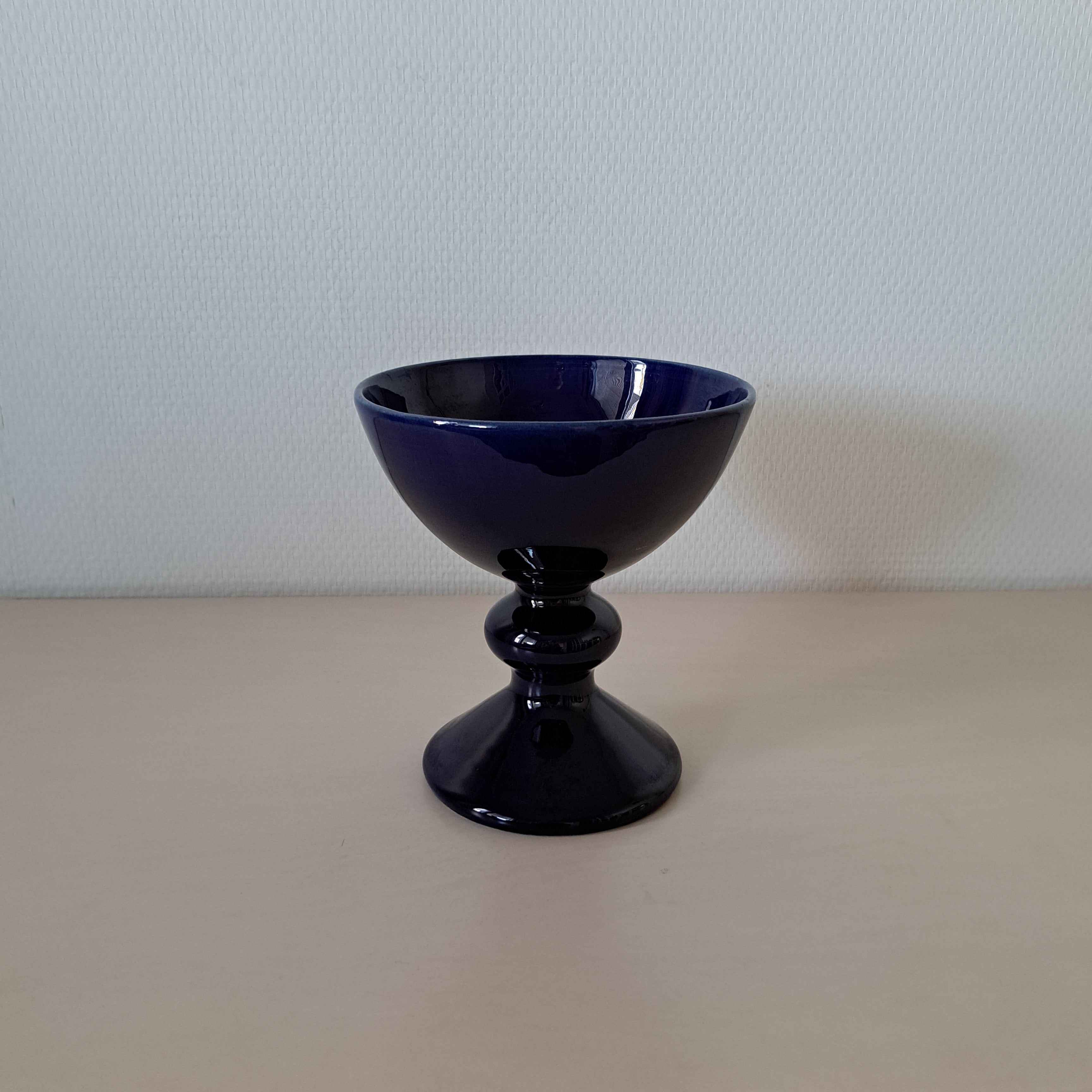 Kupittaan clay, footed bowl
