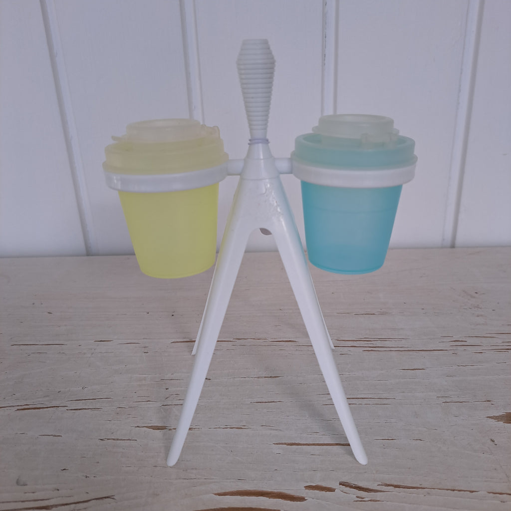Vintage Tupperware mausteteline