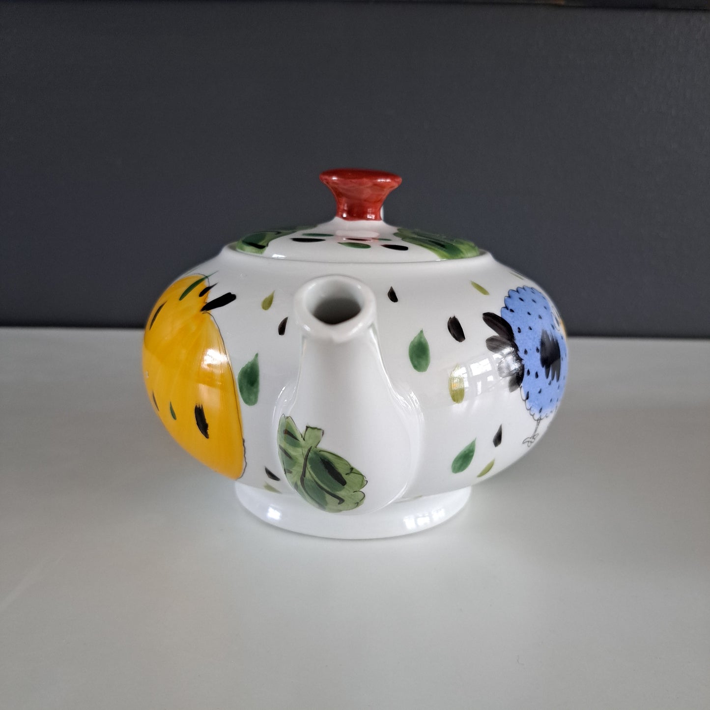 Helina Tilka, teekannu