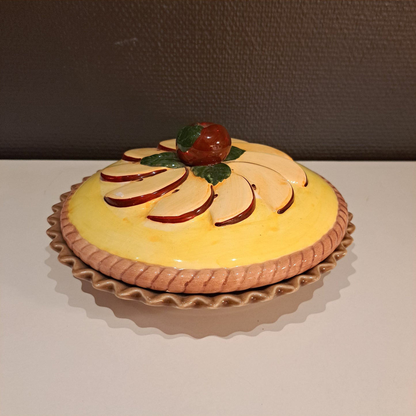 Piirakkavuoka, kannellinen, M