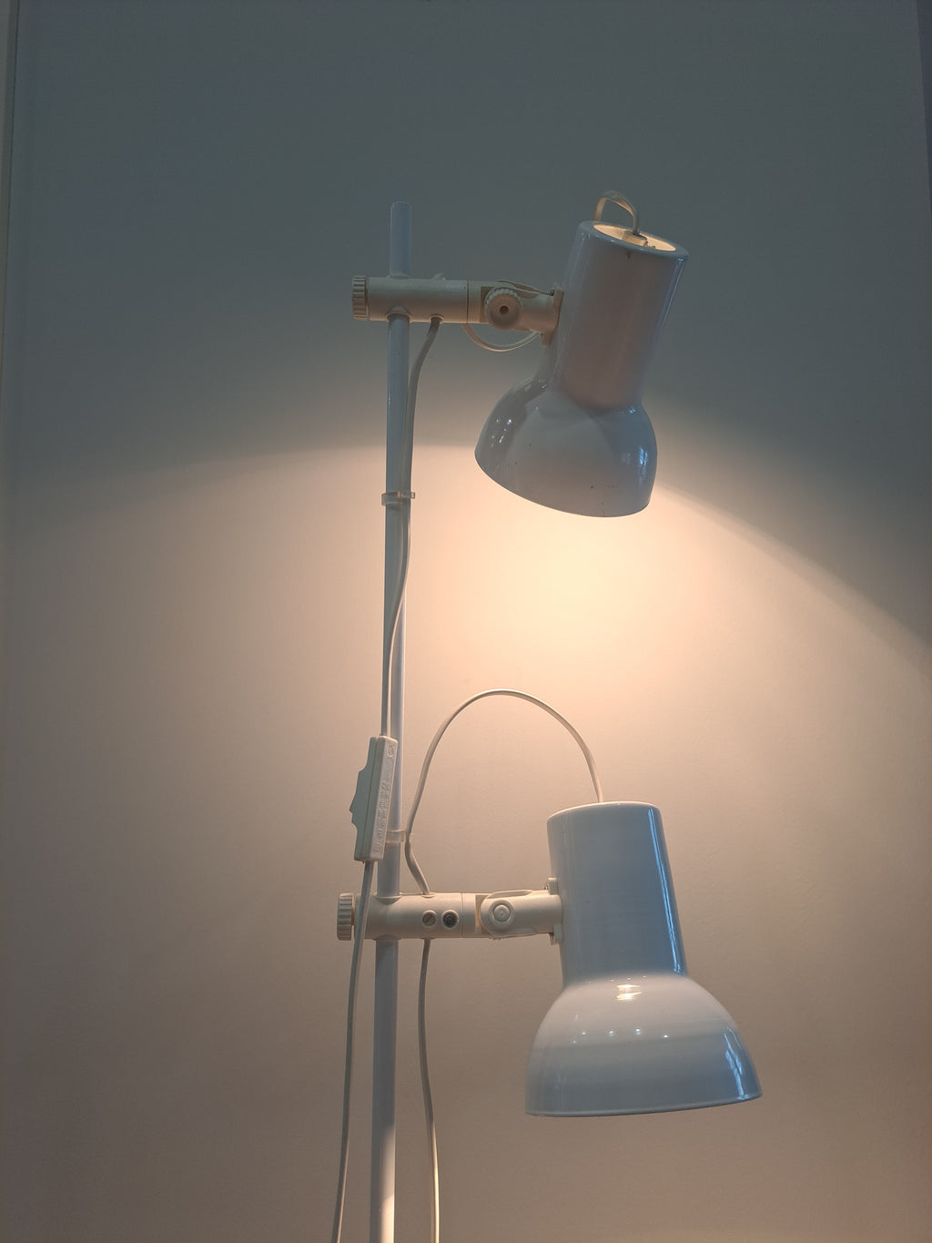 Retro lattiavalaisin