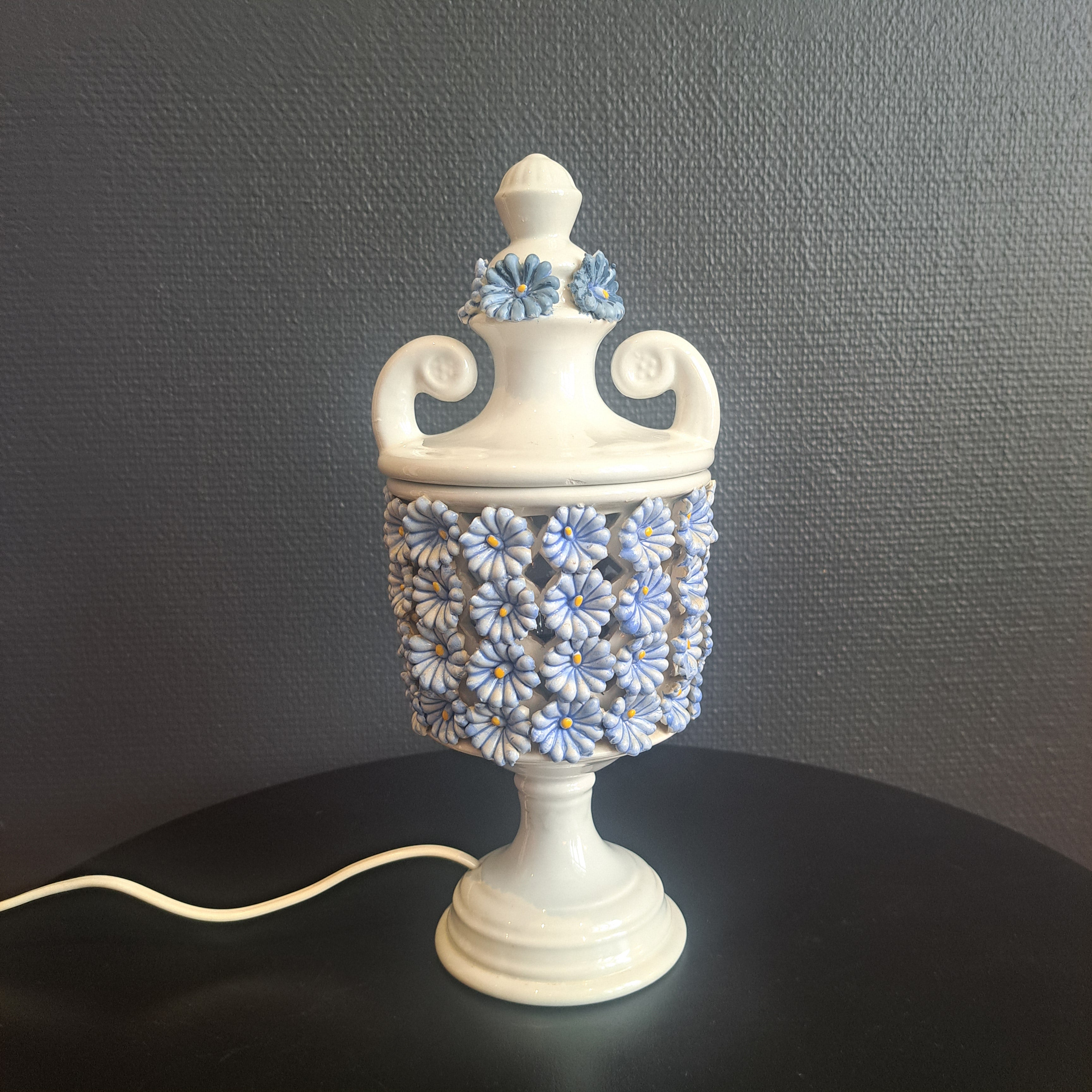 Vintage pöytälamppu, Italia