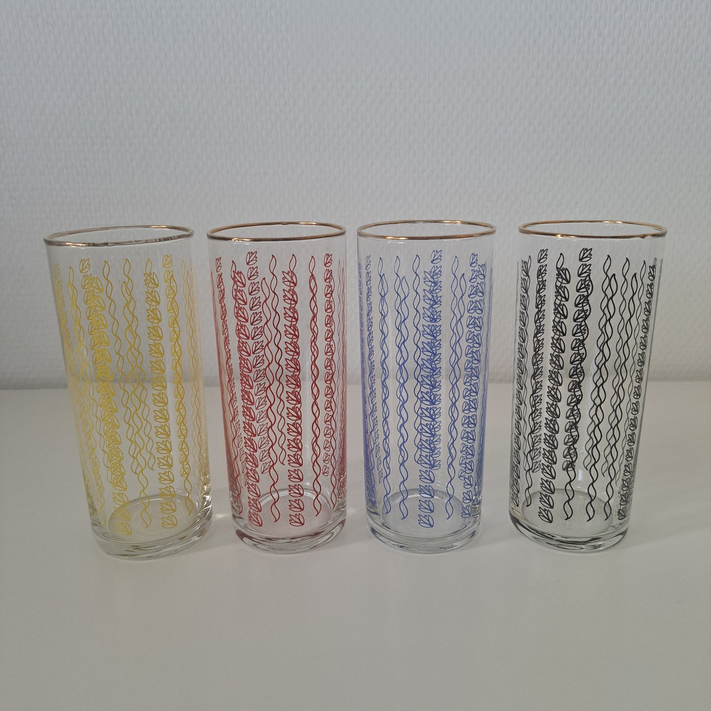 Retro juomalasit, 4 kpl