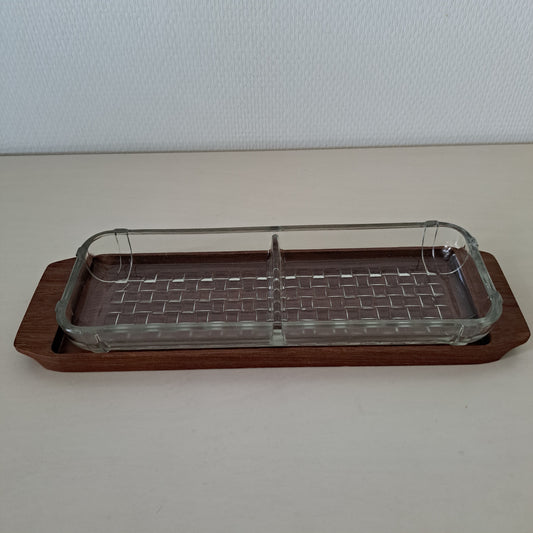 Teak-alunen ja lokerovati