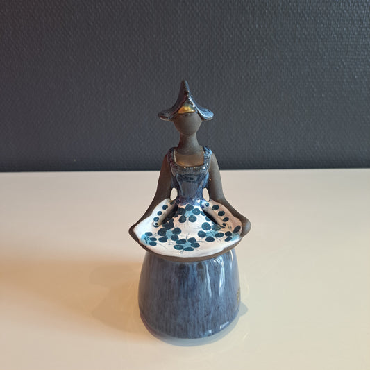 Jie Gantofta, "Kukkas-tyttö"- figuuri