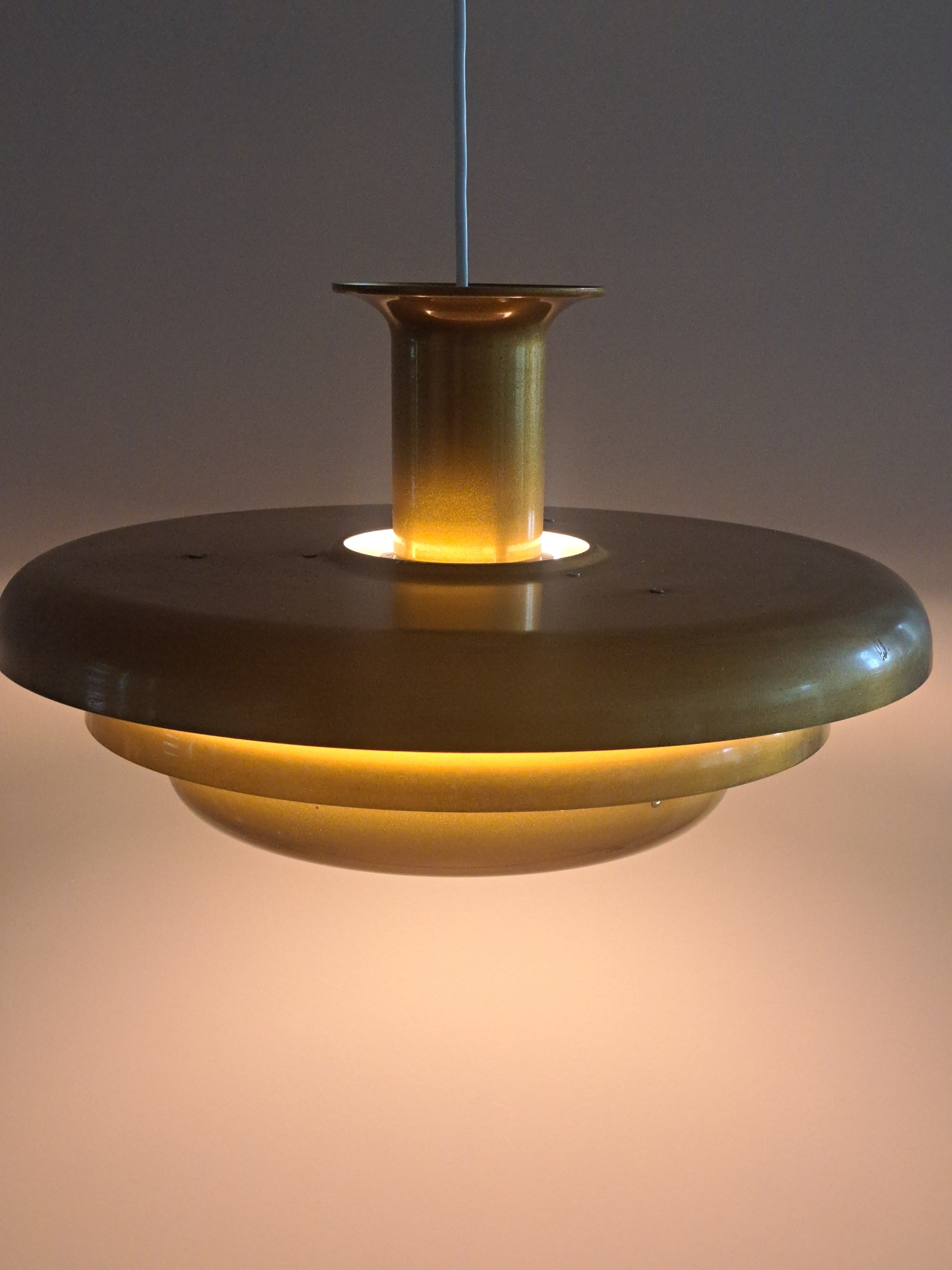 Valinte riippuvalaisin, 1960–70-luku
