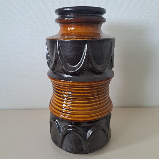 Carstens Thönnieshof, iso lattiavaasi