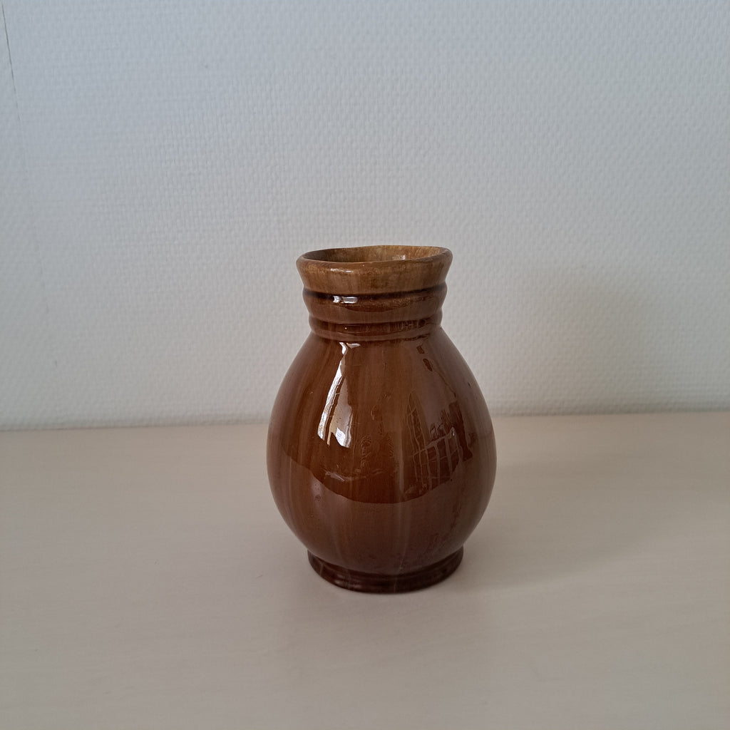 Kupittaan savi, maljakko, pyöreä