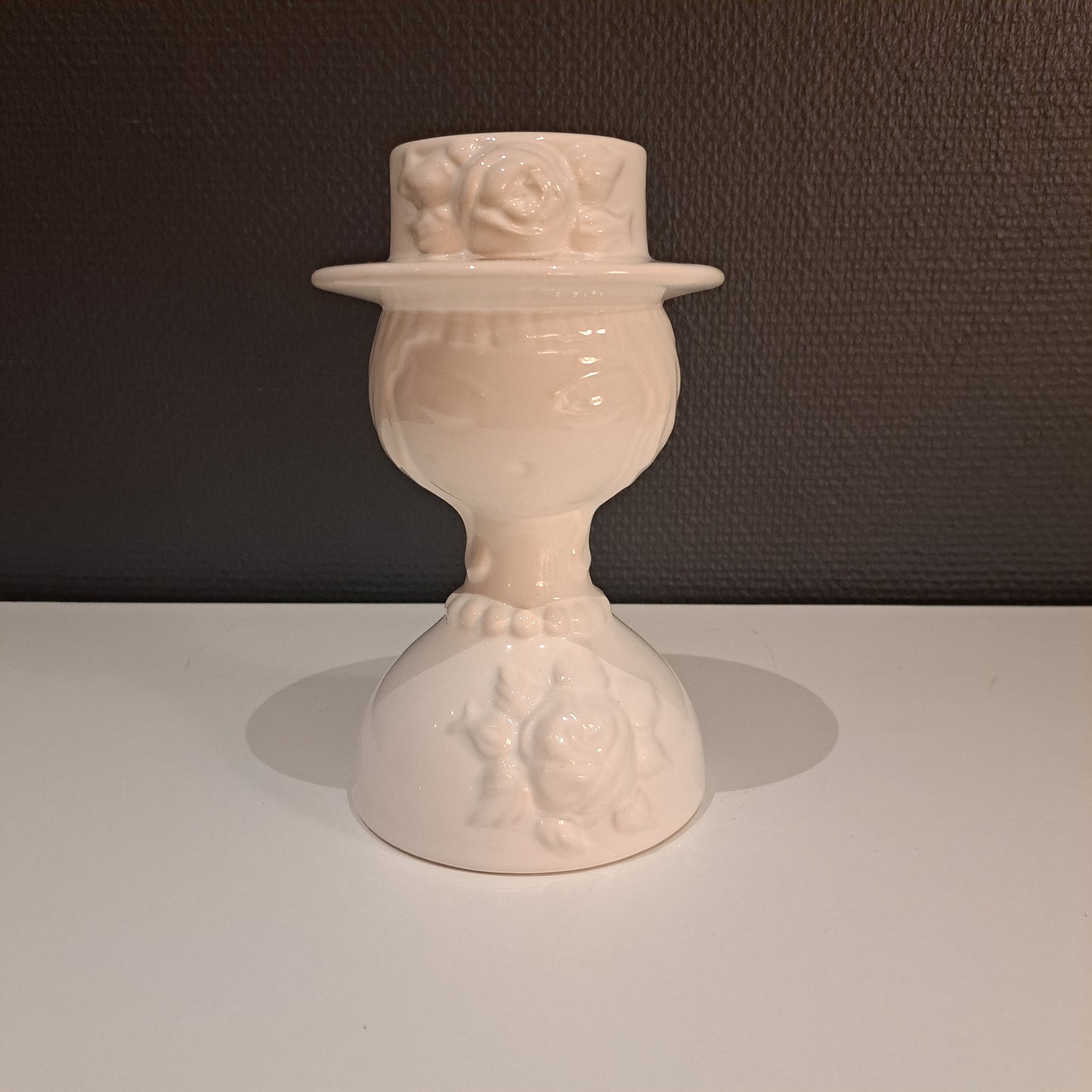 Guldkroken, maljakko