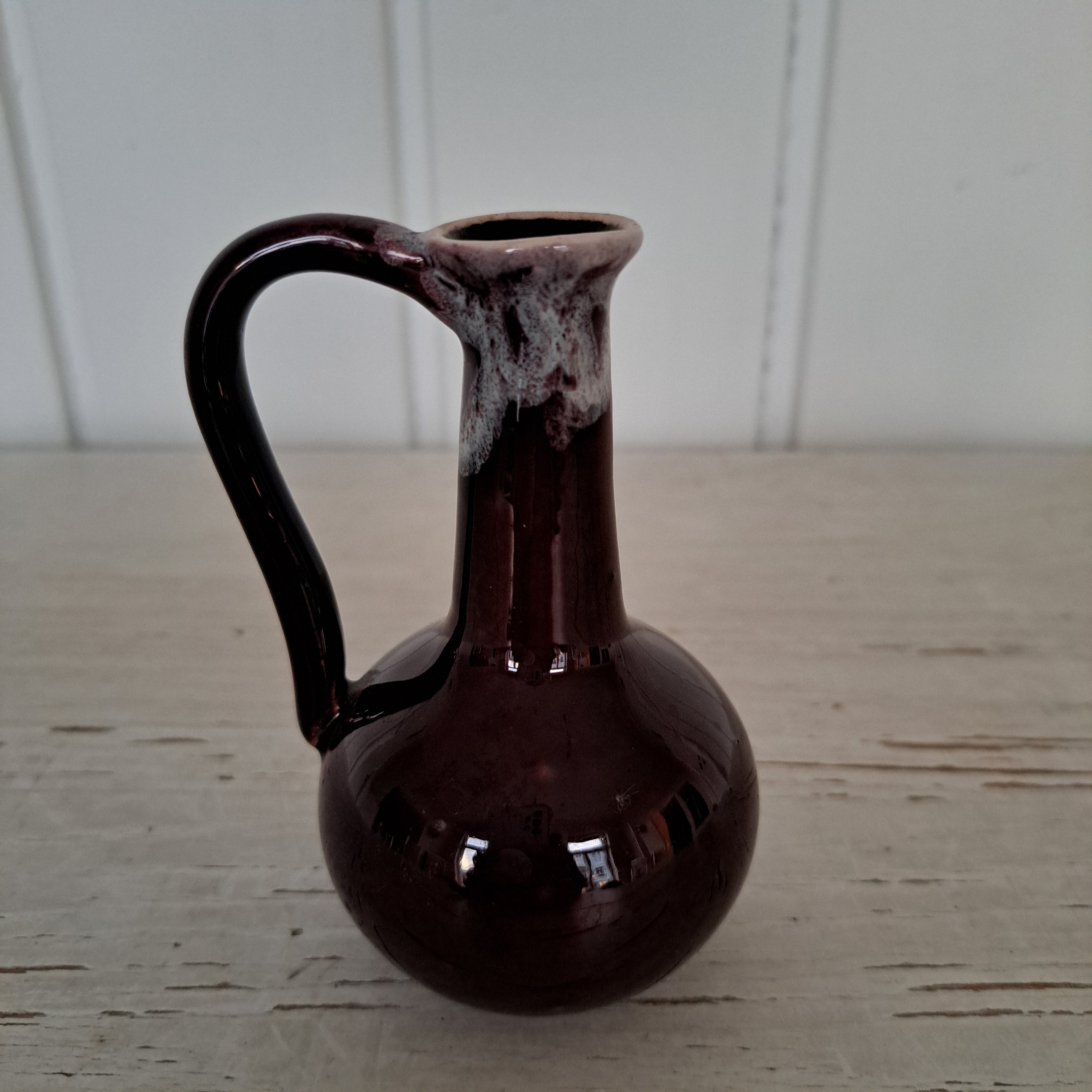 Kupittaan clay, small vase/jug