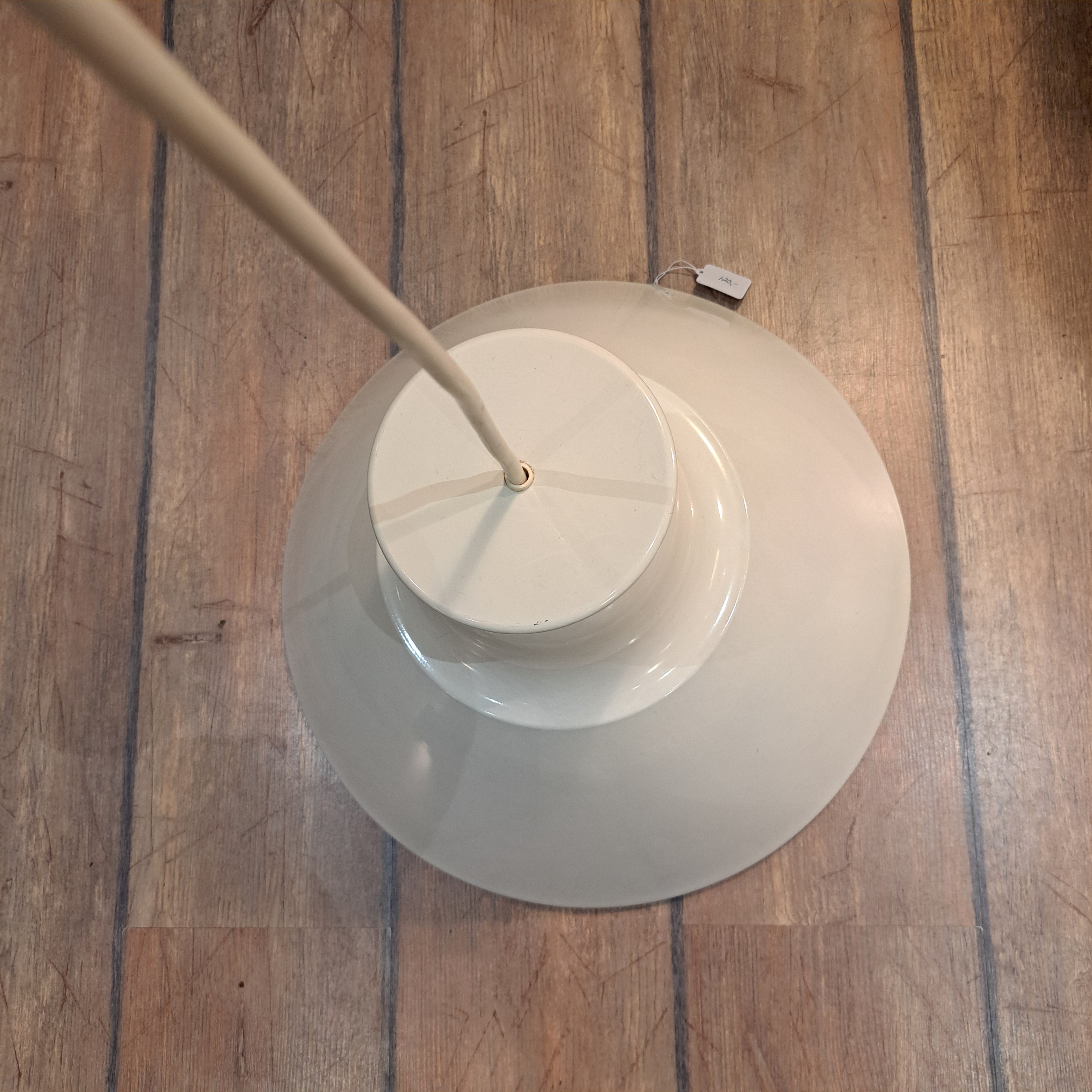 Orno, Santtu, riippuvalaisin