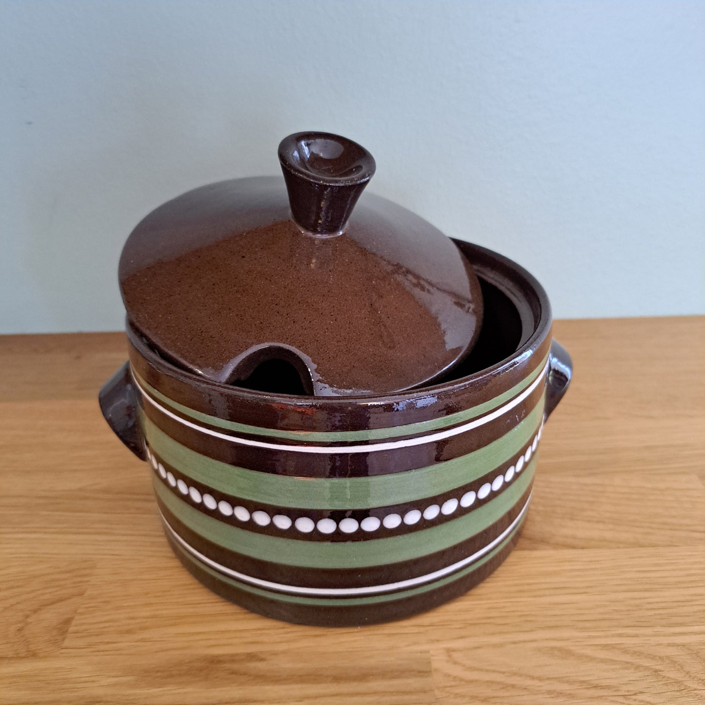 Kupittaan savi, pata, Karjala